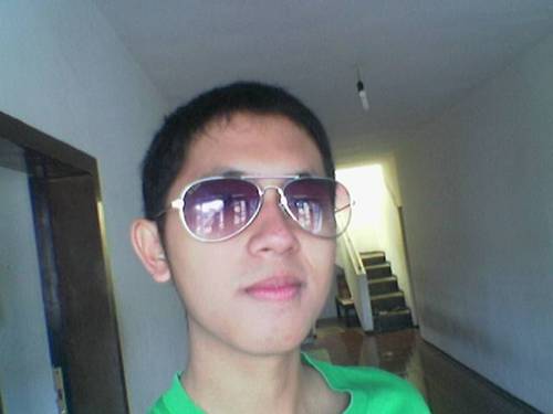 yohanz_zone's profile picture. aku adalah seorang yang ramah dan suka membantu..interest dalam musik