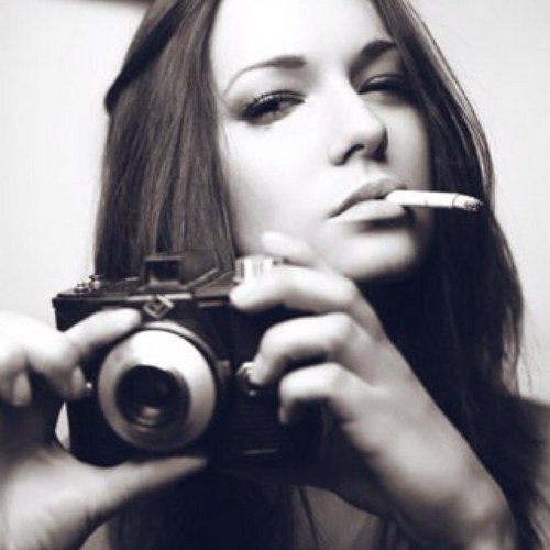 janezhujie's profile picture. 