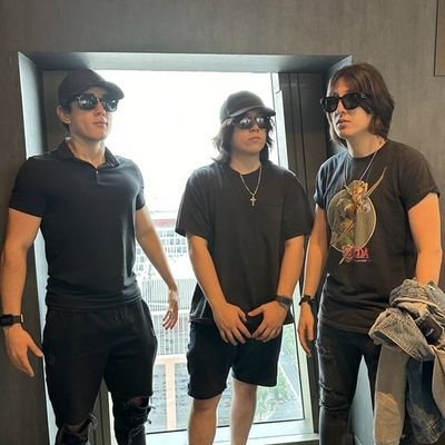 holalas gente guapa
🇲🇽21 (She/they)
| BRCU |
❤️ https://t.co/rHZZ07BzIU
priv @jaxxbored
https://t.co/aPlu84Pu7H