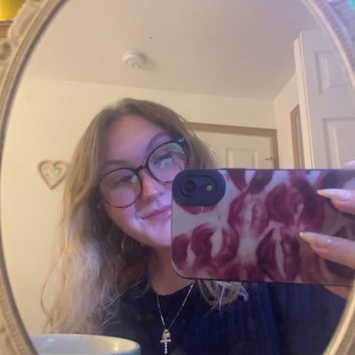 allieissoswag's profile picture. be the light