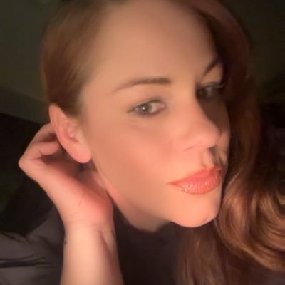 nikki05_23's profile picture. 