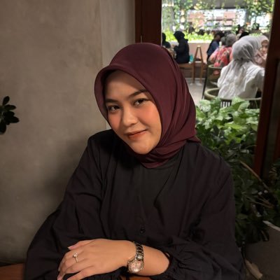 Explorer of flavors and passionate reviewer of beauty products, places, and food! 🤏🏻✨🐙