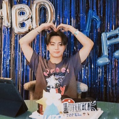 giving all my heart to 7 boys , especially Jay ♡ | saw enha 180824