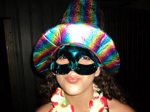 , 14 anos , louca , chata , sincera , amiga , carinhosa , tonta , maluca , namorando , libriana , totalmente B.d.s , tocoo batera ,Corinthiana,segue ? #2bjos *;