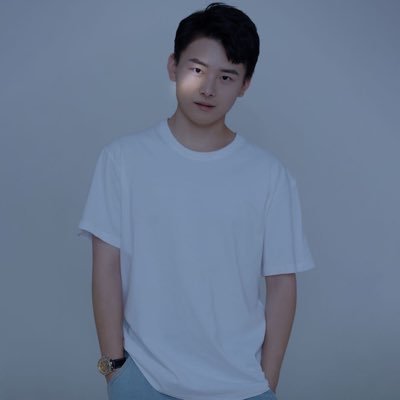chensiquan_'s profile picture. Built in China. Speaking to the West.
I write what people think but never say.