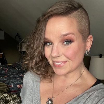 Jesus follower, 💍 23yrs to a combat veteran, mom to 🧑🏻🧑🏼🧑🏻👱🏻♀️👧🏼. Singer and crazy 🐓 lady living life in Oregon. Co-owner of Agape Custom Shop