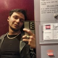 Le Vampire passif (@duma355643) 's Twitter Profile