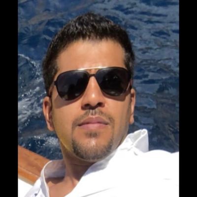 خريج كلية الحقوق جامعة الكويت-دع الايام تفعل ما تشاء وطب نفسا اذا حكم القضاء.