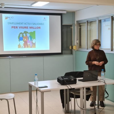 Infermera. Àmbit Atenció Integrada centrada en les Persones i Foment de l’Autocura. Consellera Municipal i Vicepresidenta Dte de les Corts Junts per Barcelona.