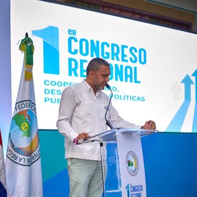 Buscando siempre hacer la voluntad del Todopoderoso.