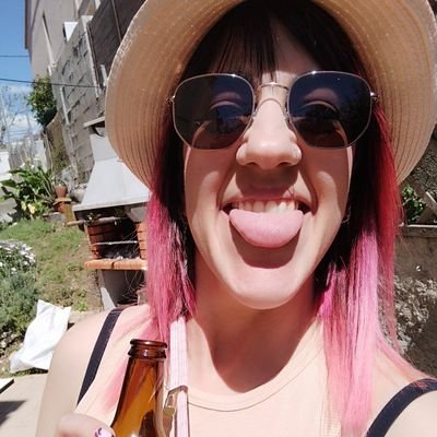 33, peluquera💇🏻♀️. Cinéfila y seriéfila. Slytherin pride. Sith en mis ratos libres. De La Comarca. We all should be feminist♀️🏳️🌈B.