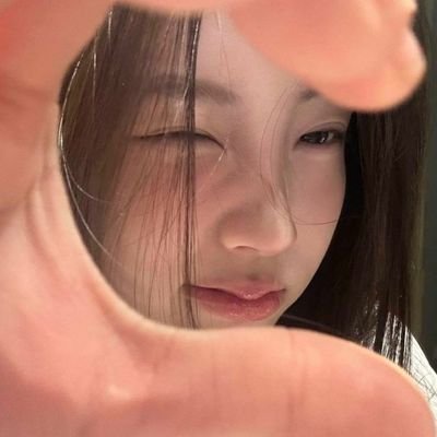 happviest's profile picture. miaw miaw miaw miaw