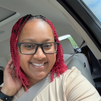 kea'na | 30 | 👻 keanahorneyyyy | dog mom 🐕 | twin mom 💙🩷