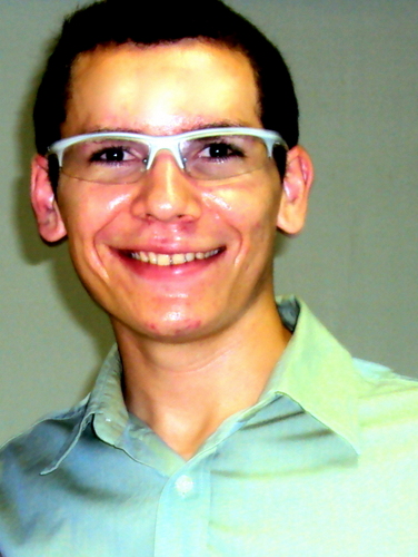Estudante de Teologia, vocacionado por Deus para o ministério pastoral, que ama missões.