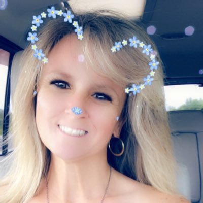 AvalanDisaster's profile picture. Mouth is silent mind is loud 🌹 Music is my serenity 🎼 •former fitness comp• sports lover•