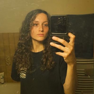 gaia_libra's profile picture. baby boy, you're super cool, i know you're scared, so was i, but all will be revealed in time ♡
dreamer 🌑 / ellaphant 🧬/ angel 🐍