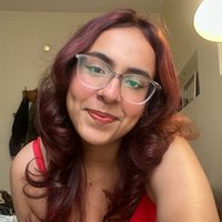 Simar (@ch4rrywinee) 's Twitter Profile