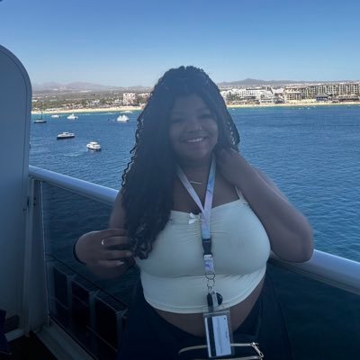 wlw | ☉ gemini ☾ virgo ↑ taurus | 23 | student midwife ☤