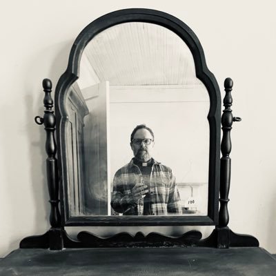 Sinner whom the Lord has looked upon • Priest of @DIOCESEofCLE • Vicar for Evangelization • philosophy • theology • art • culture • 🦚🖤