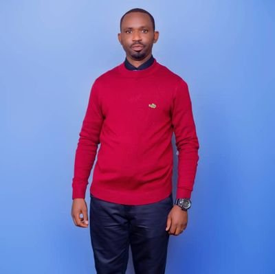 Davidnsengiyum5's profile picture. David-HUYE