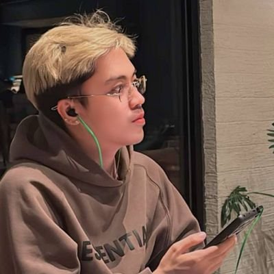 yolodota's profile picture. Head of Branding & Socials @ExecrationGG

🇰🇷🇵🇭 Engineer | Gamer | Tiktokerist