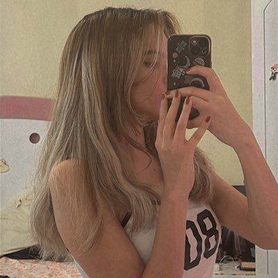 Moremir_18's profile picture. IG: miroslavaglz_18