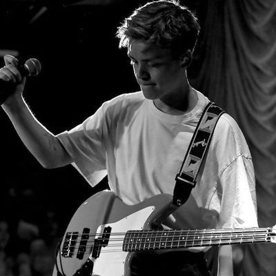 yourhellvetica's profile picture. K for : Kontol nih dunia, monyet. Capek gue.