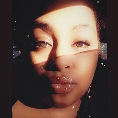 Never Been The Type To Have Beef Nd Try To Settle Shit! Lil Kim 💜
I Been On These Bitches Necks So Long, Sometimes My Foot Get Stuck! Cardi B 🧡