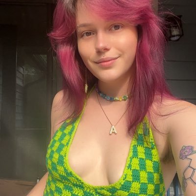 the peculiar pisces: crochet, jewelry, wire wraps, & more ✧ she/her ✧ 🇿🇦