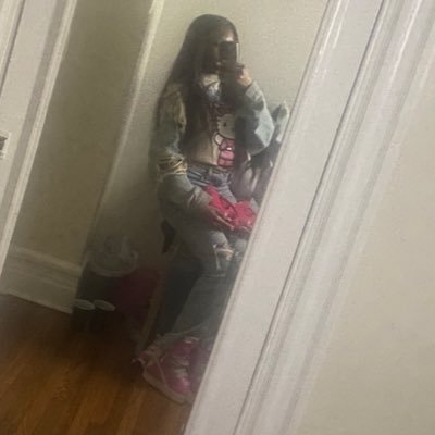 tamiyahnaailah's profile picture. I’m a virgo🎀