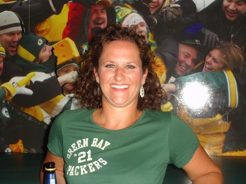 Mom to S & K. Wife to R. Kentucky! Green Bay!