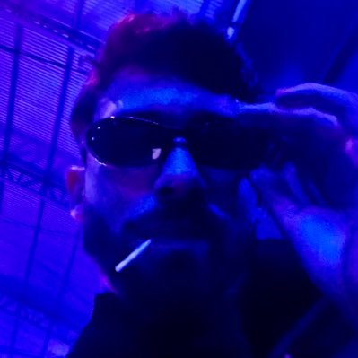 AlisuAq's profile picture. Não sei o que sei, mas sei o que vc sabe, mas o que é que vc sabe ?