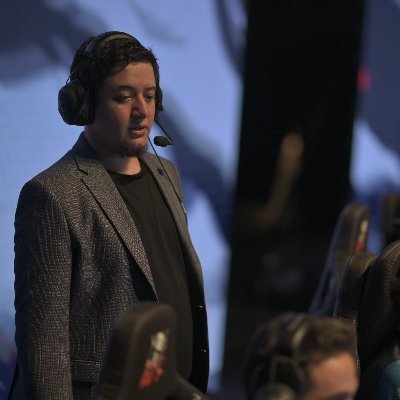 theqeplol's profile picture. retired coach
🍀