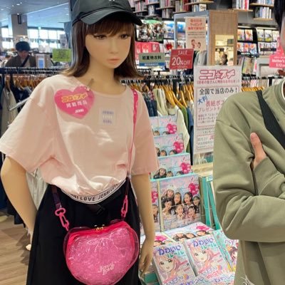 7EePUzNXPgmjUEp's profile picture. 