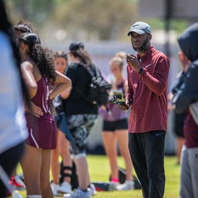 Proud father to two amazing kids ❤️| Family man 💪🏿|Sports Lover 🏀🏈🏐🥇| Video Editor and Designer 📹 |
Isaiah 41:10 ⛪️✝️