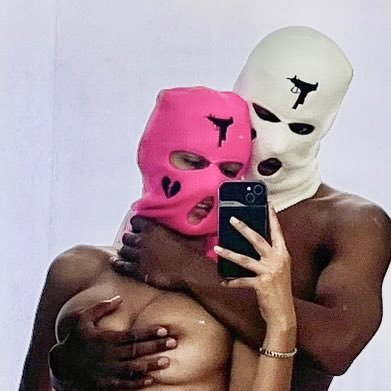 18+ Only💜💜Bi Snowbunny Hotwife and BBC Bull couple who love having kinky public fun😈 DM me if you’re horny😘Click the link below for more free content😉⬇️