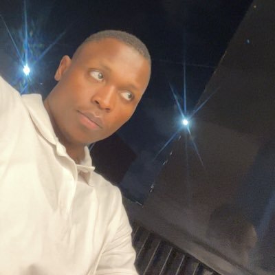 CEO – Guiziima Farms 📍 Guinée | Agriculture – Aviculture – Leadership rural Esprit critique