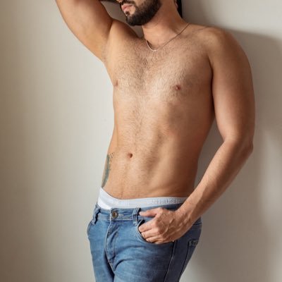 HugoUrdane53117's profile picture. https://t.co/QcL0EFi7jf