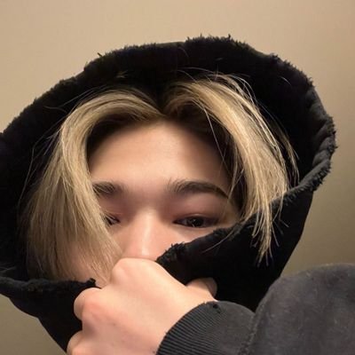 I'm depressed and sad. Life really sucks
20 she/her