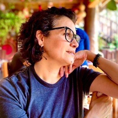 Arq-Restauradora, ENCRyM INAH, Culichi feliz en la CdMx, amo a mi familia, pintar, hacer yoga y leer me relaja, me encantan los gatos