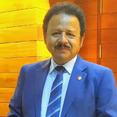 salvadorarelr's profile picture. 