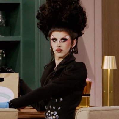 ˖ ࣪⭑ sammi miami to kori toot ˖ ࣪⭑ drag race and lesbian media enthusiast