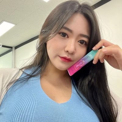 라인→→uyo818
------------------
지역→대전
나이→96
가슴→H
키 →168
몸 →비밀
스타→섹시
▷누구 아니냐고 아는척 좀 하지마셈 난 너 몰라◁
팔로해져요!!! -- @bwuyo96 @bbw_58 @uyoo818