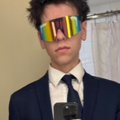 bob18988097's profile picture. Fintech bro