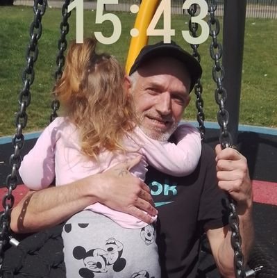 LimbyLarry's profile picture. 