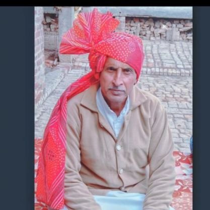 veer90233's profile picture. Framer