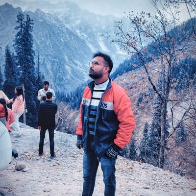 •Jai Hind 🇮🇳
•Writer। socio-political activist। #Journalist
•Not all wounds bleed😌
•BGRT-Beleive Grow Reflect Transform💪
•कट्टरवादी पसंद नही any religion👊