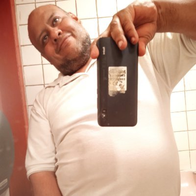 Hola,me gustan mucho los hombres muy gordos,yo soy maduro 46 años, activo. estoy a tus ordenes desde la ciudad de mexico,iztapalapa, I am into Chub men Only!