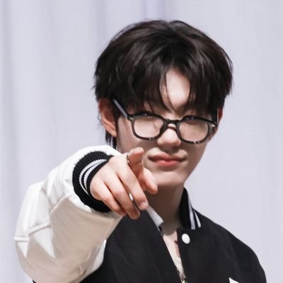 𝓯𝓸𝓻 Close Your Eyes #Kyoungbae🍭
CYE IS 7!
(LET MARCH 2025 TOPNOTCHER AKO!✨☝️)