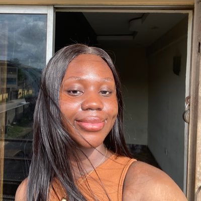 kanyinbabes's profile picture. Someone who likes books and music